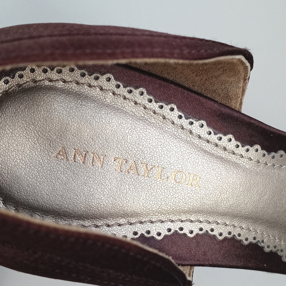 Ann Taylor Elegant Satin Brown Women's Kitten 3” Heels With Bow 8 - Picture 7 of 12